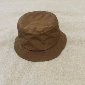 H&M bucket hat L